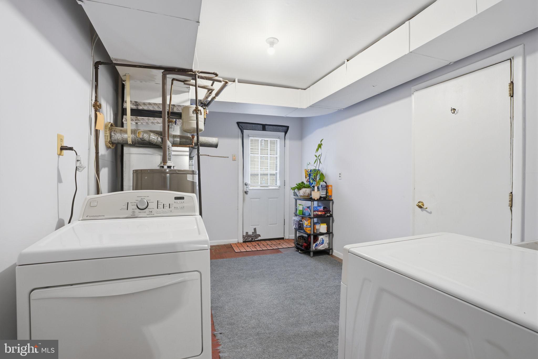 NEWTOWN CROSSING - Residential