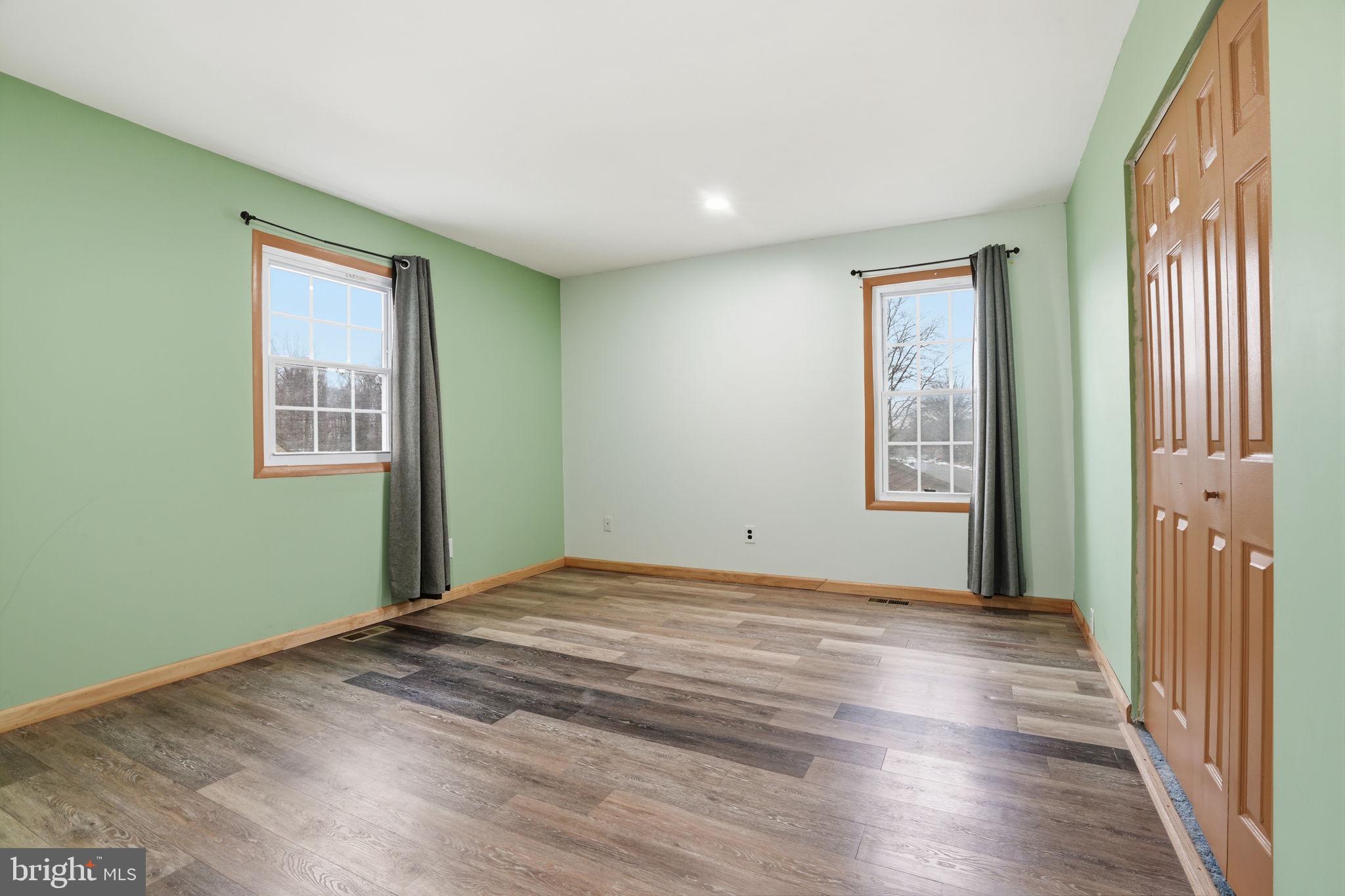 NEWTOWN CROSSING - Residential