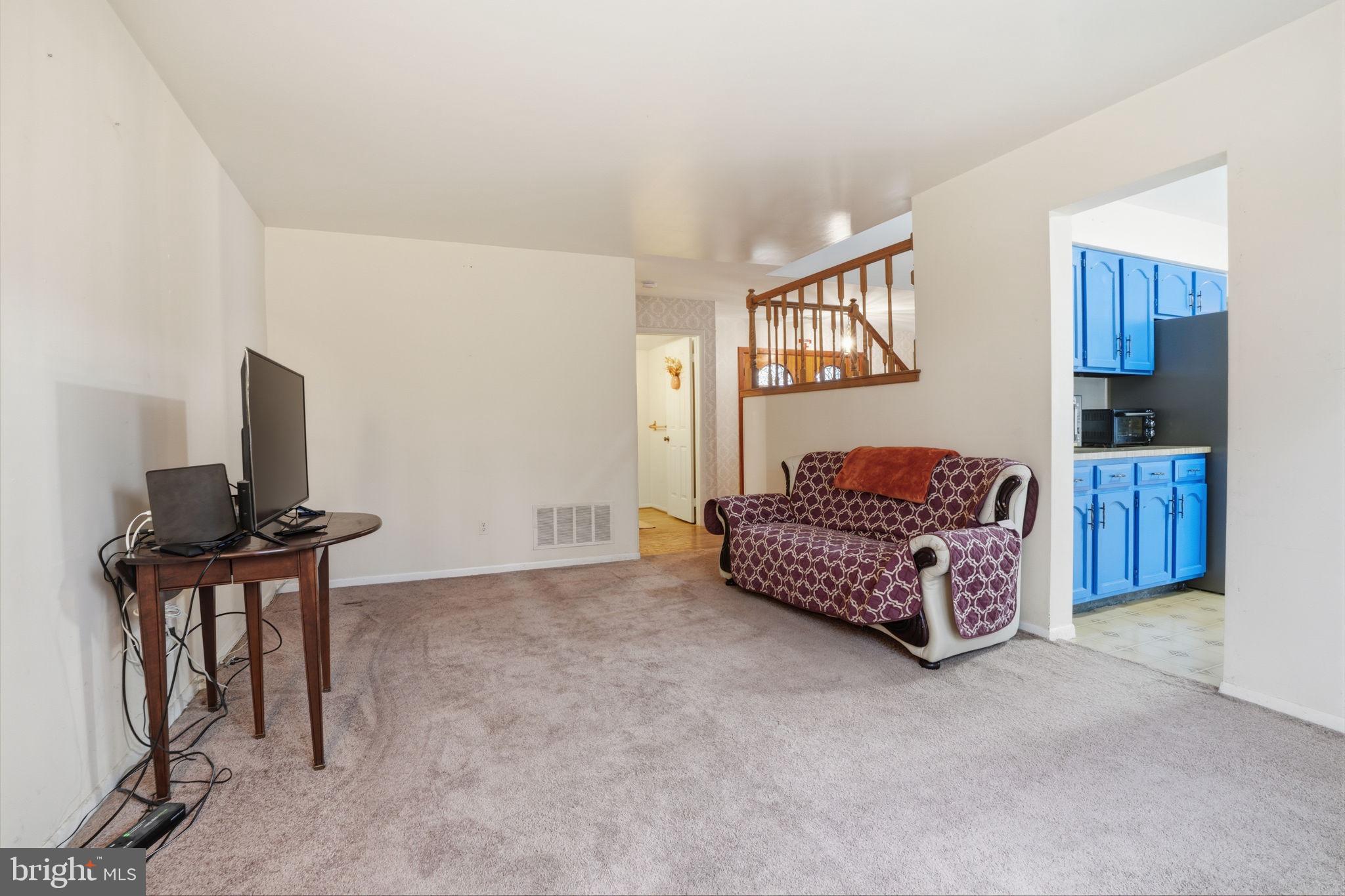 NEWTOWN CROSSING - Residential