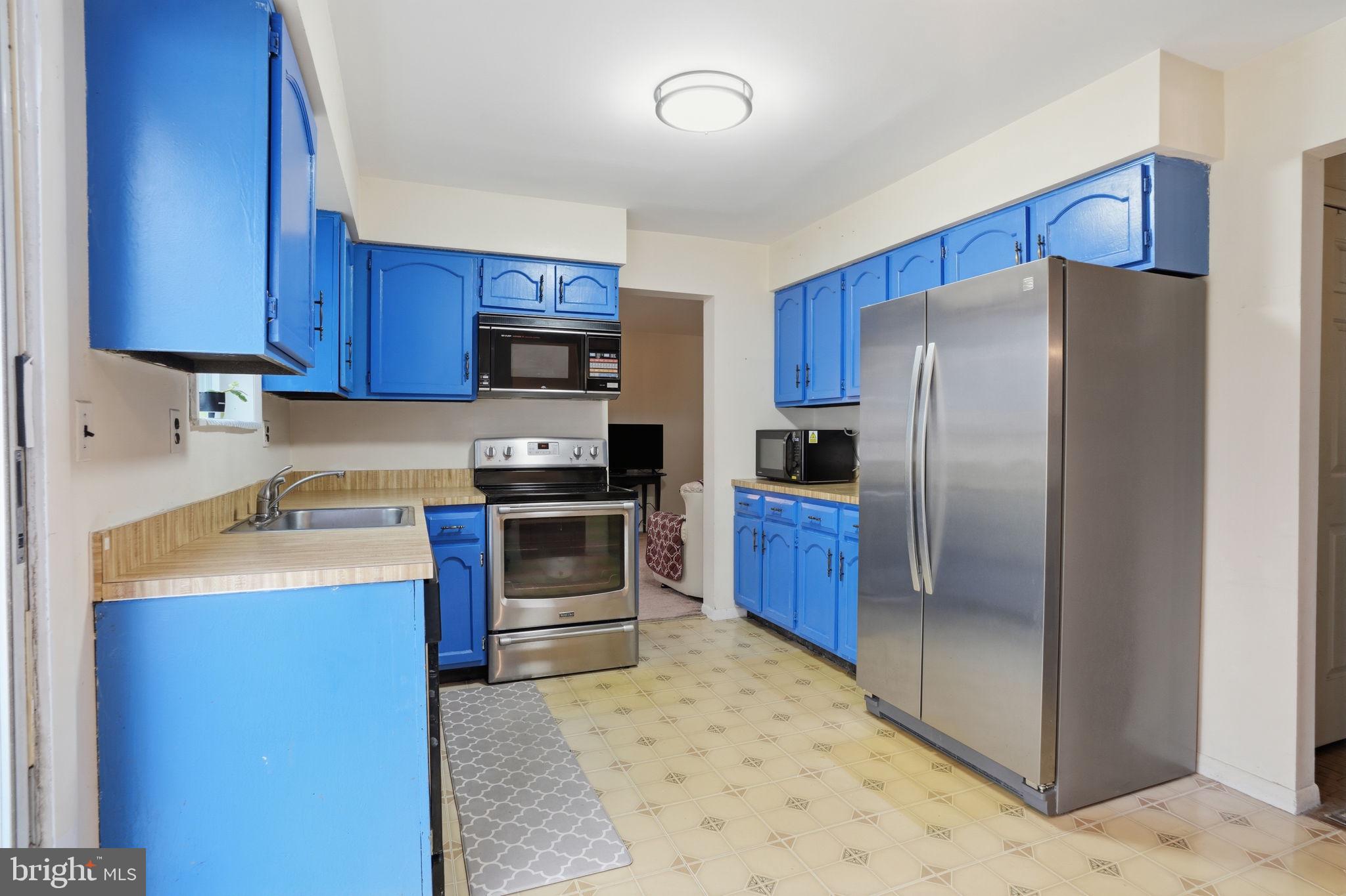 NEWTOWN CROSSING - Residential