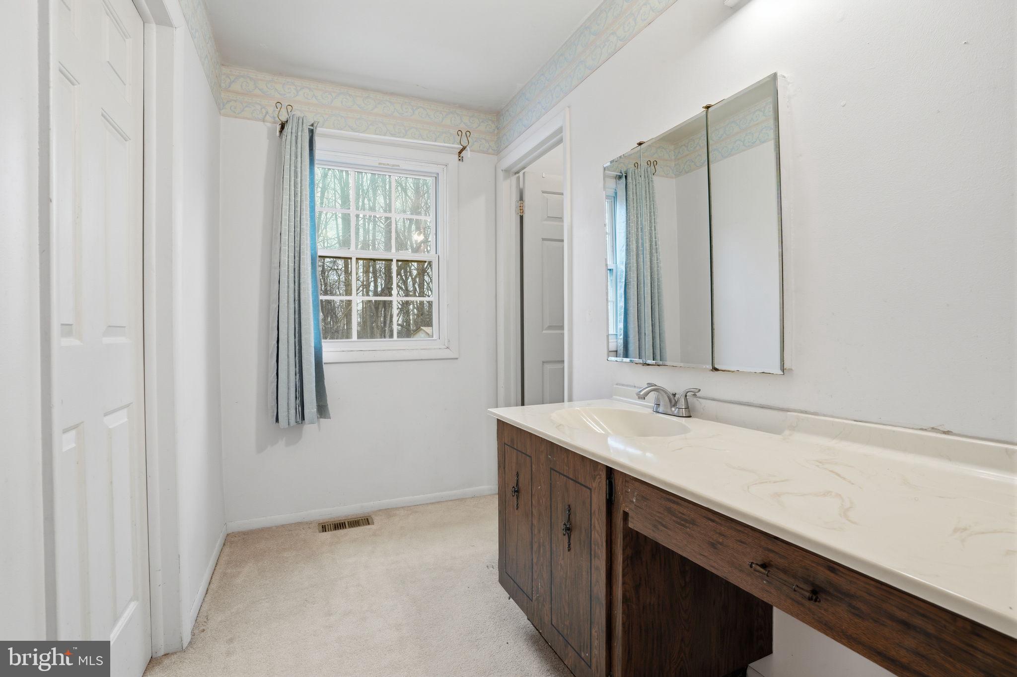 NEWTOWN CROSSING - Residential