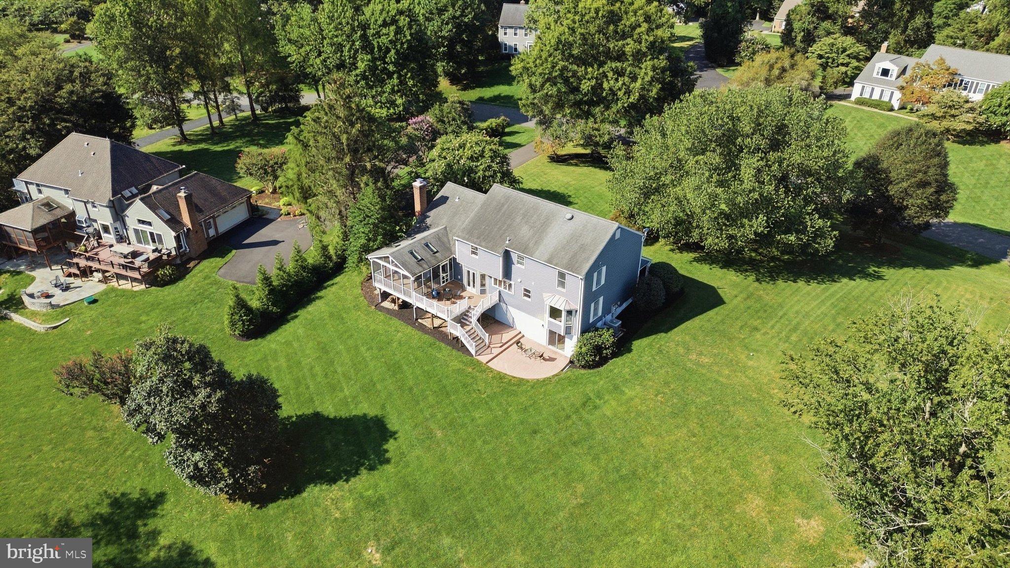 2817 BERRYLAND DRIVE