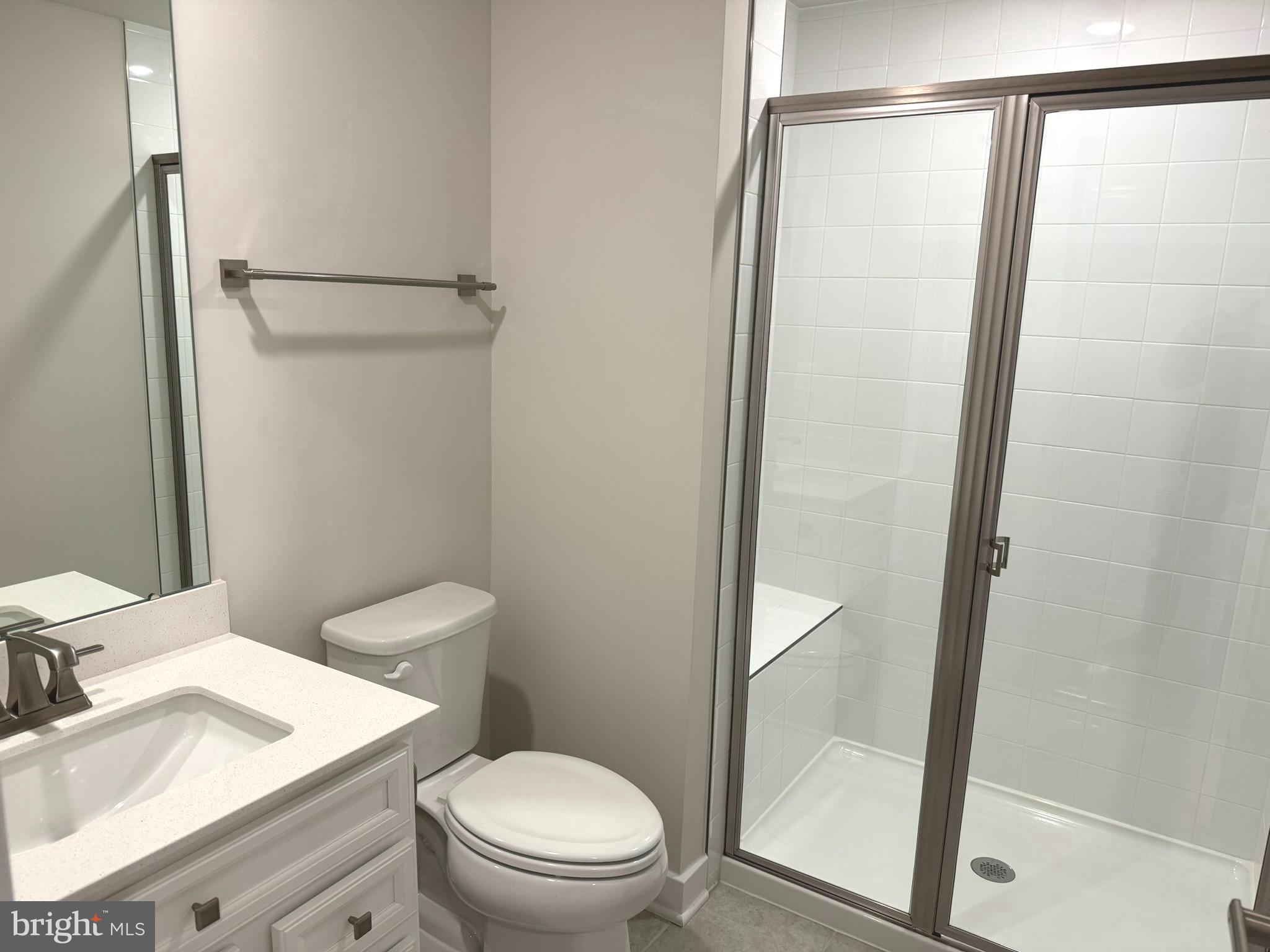 LAKE LINGANORE - Residential Lease