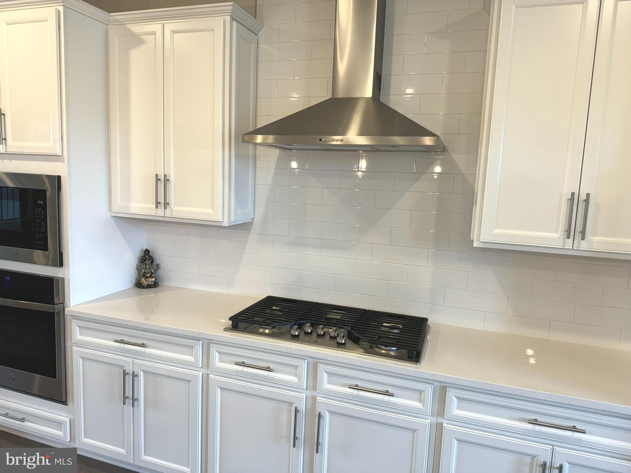 LAKE LINGANORE - Residential Lease