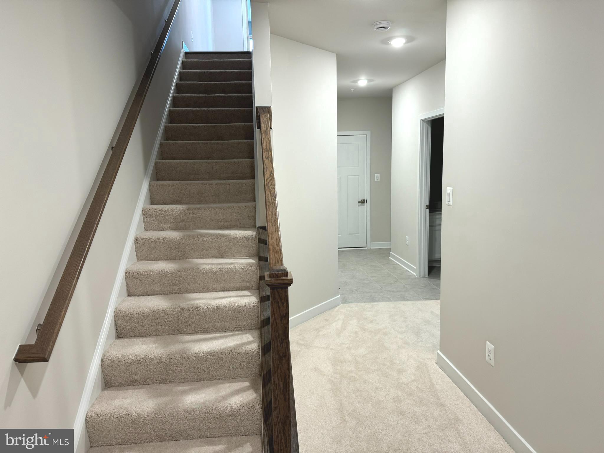 LAKE LINGANORE - Residential Lease