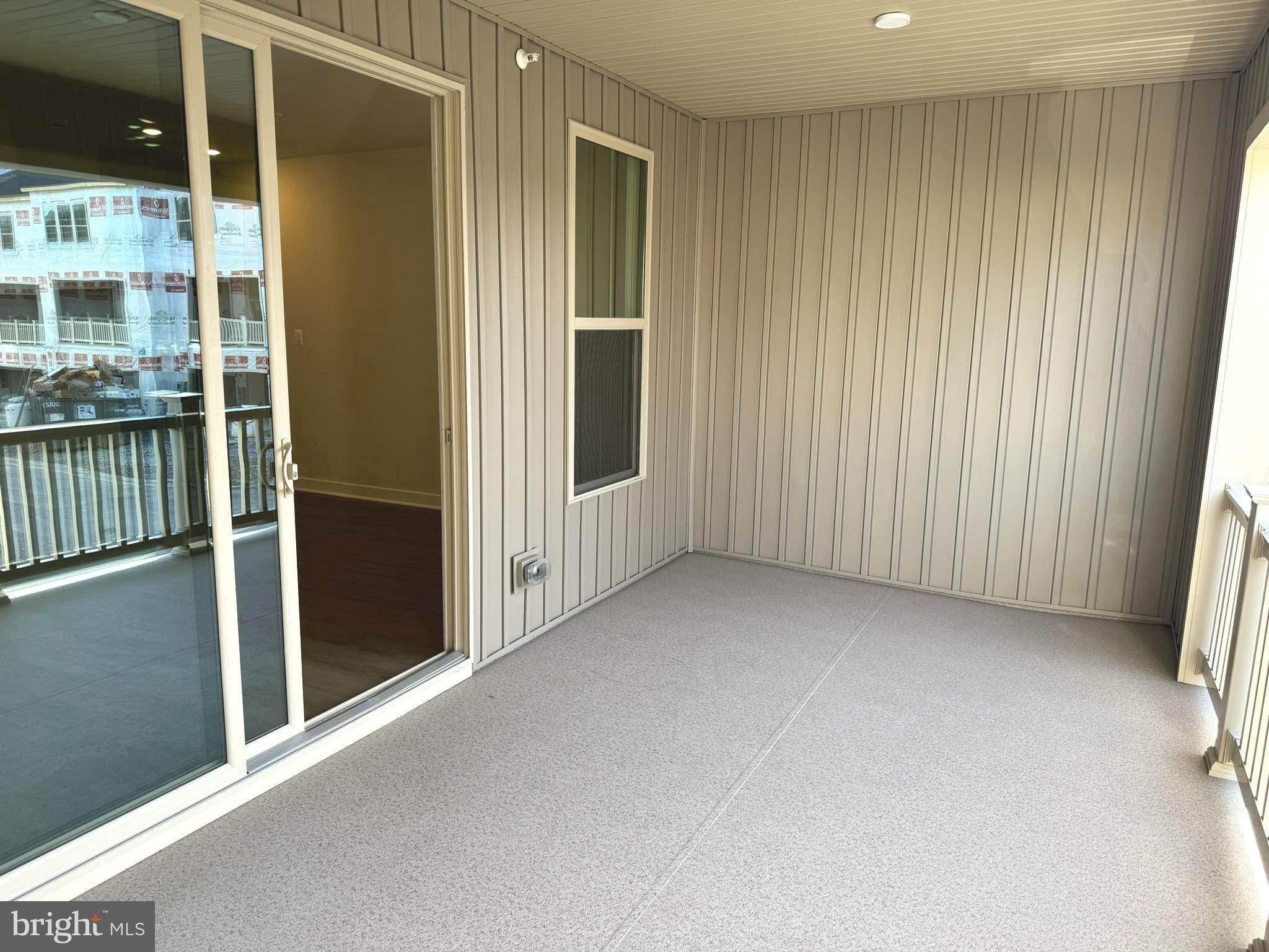 LAKE LINGANORE - Residential Lease