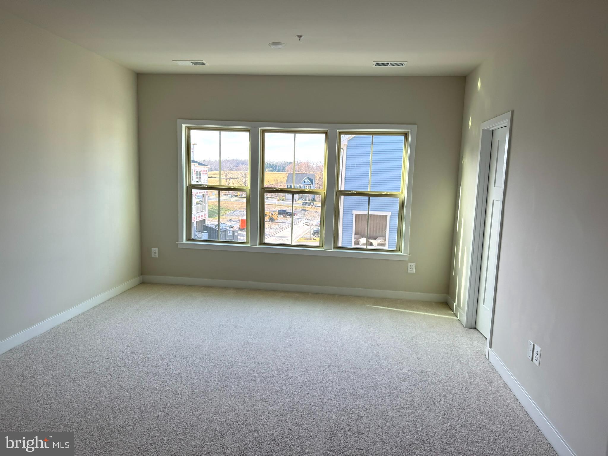 LAKE LINGANORE - Residential Lease