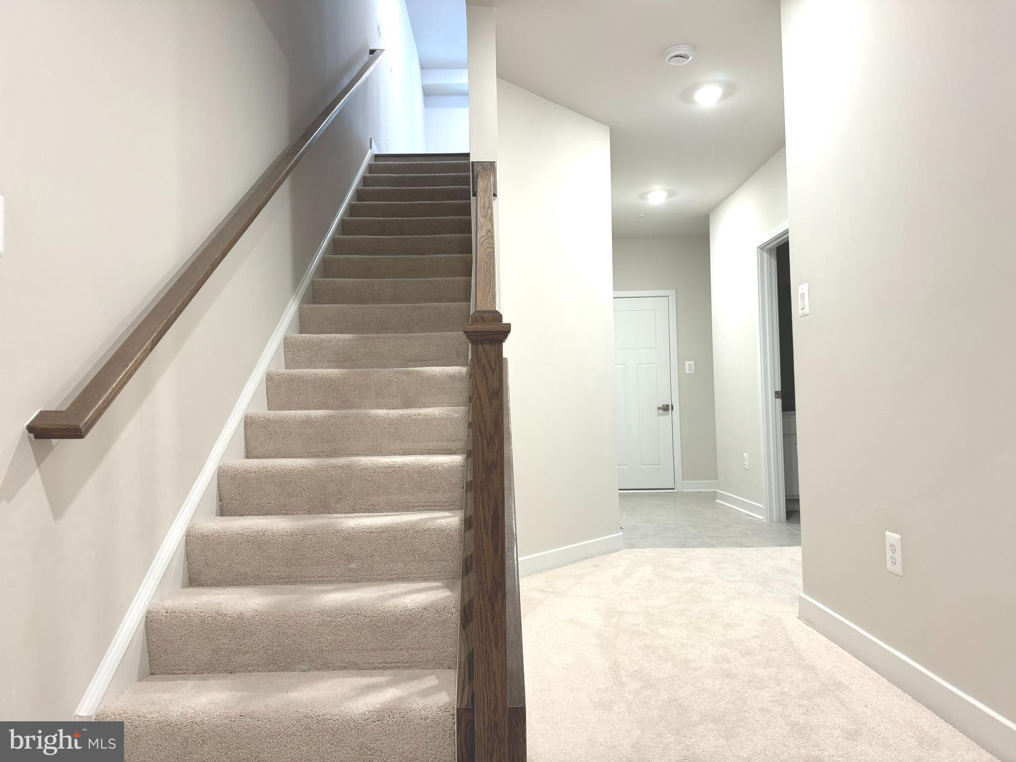 LAKE LINGANORE - Residential Lease