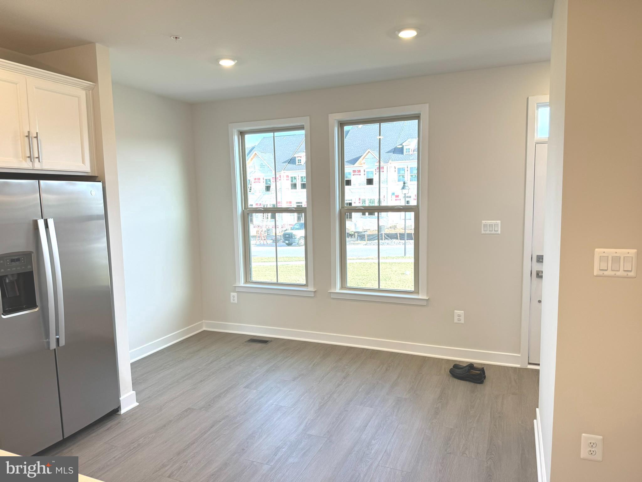 LAKE LINGANORE - Residential Lease