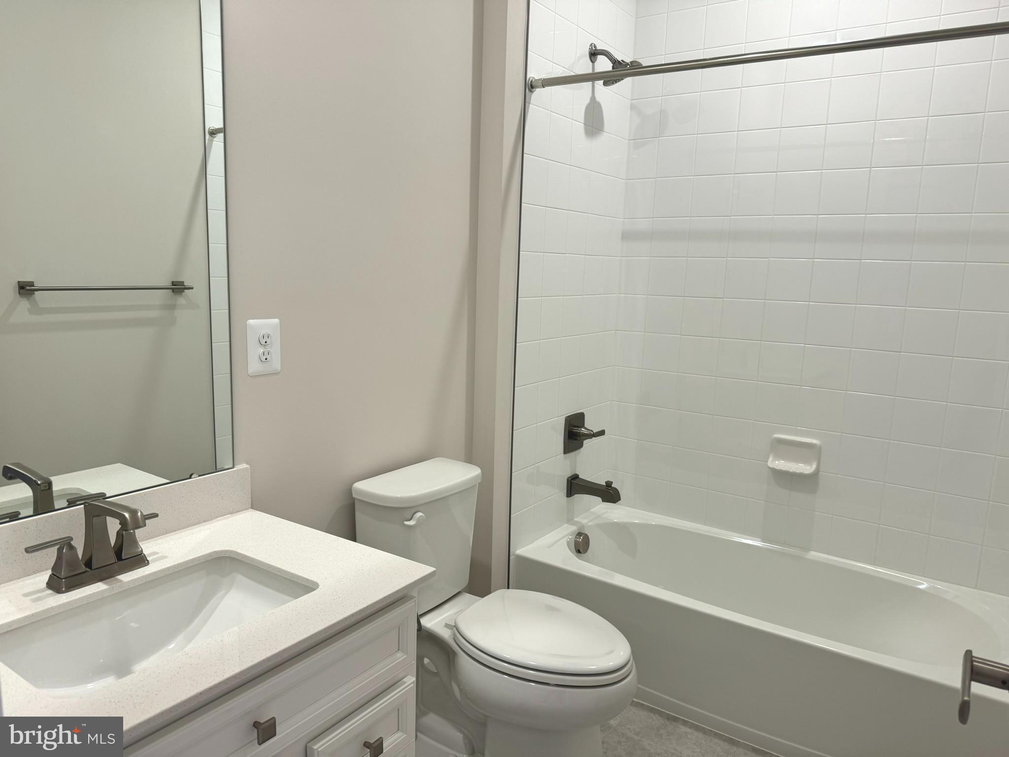 LAKE LINGANORE - Residential Lease