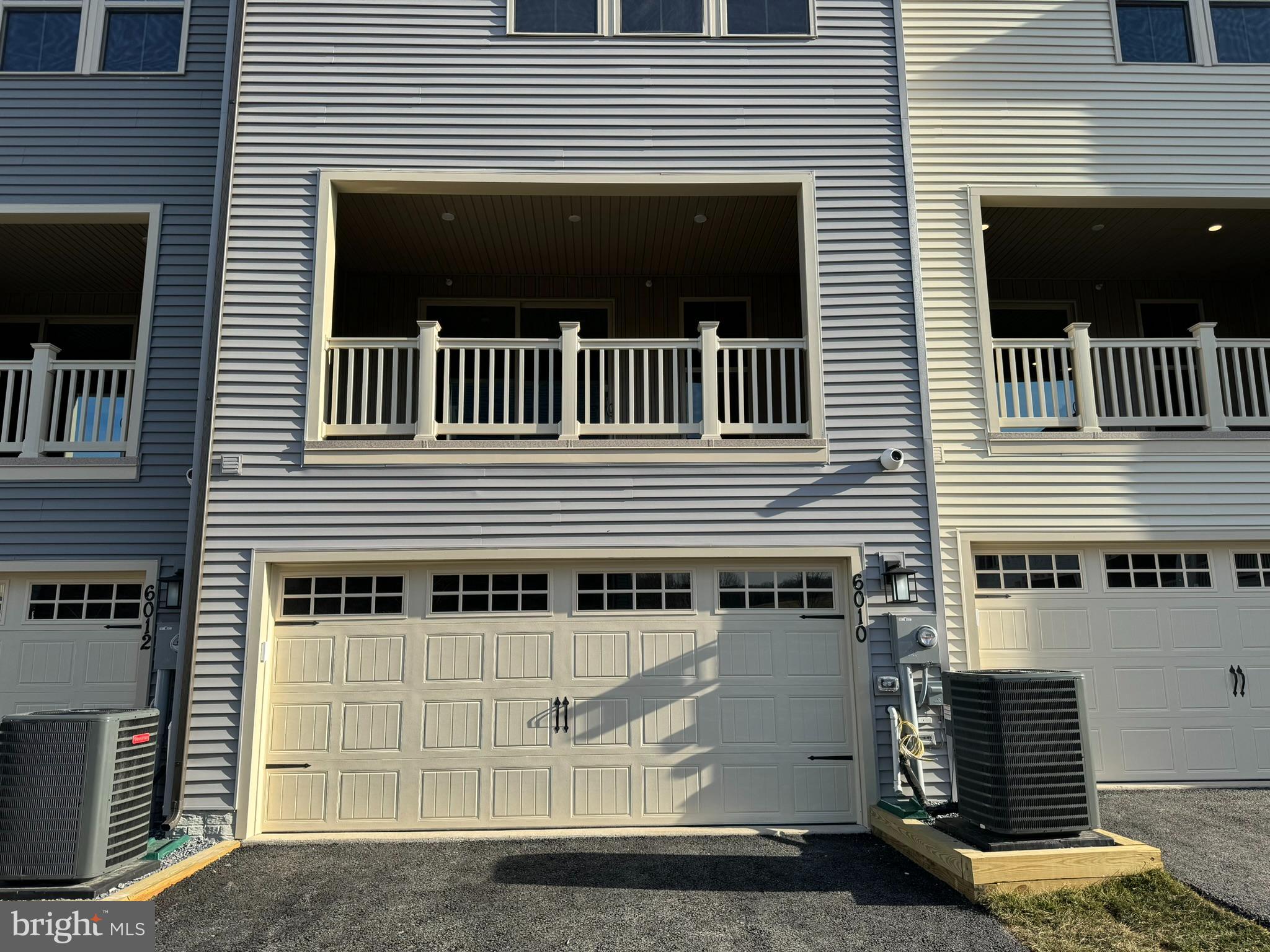 LAKE LINGANORE - Residential Lease