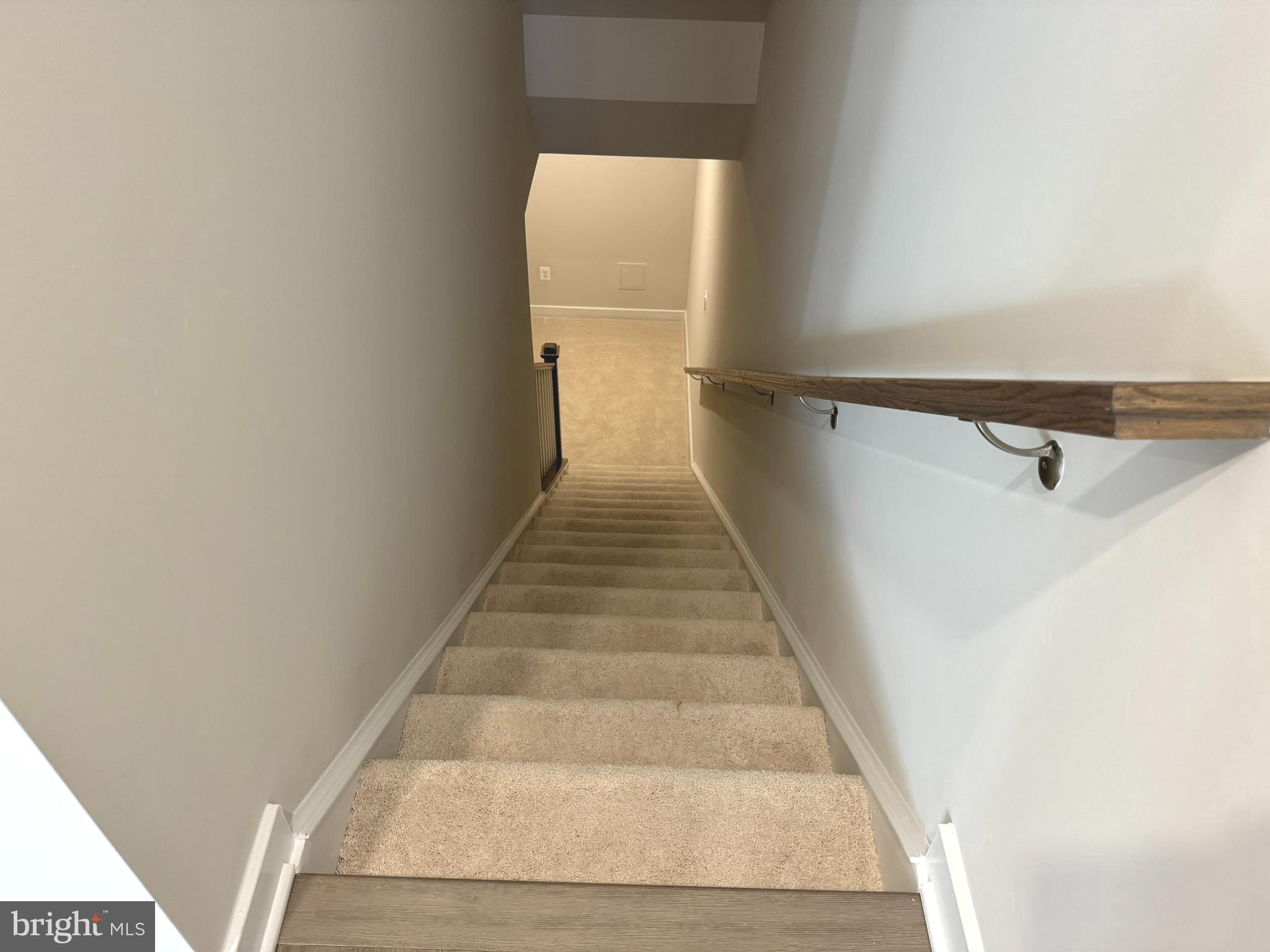 LAKE LINGANORE - Residential Lease