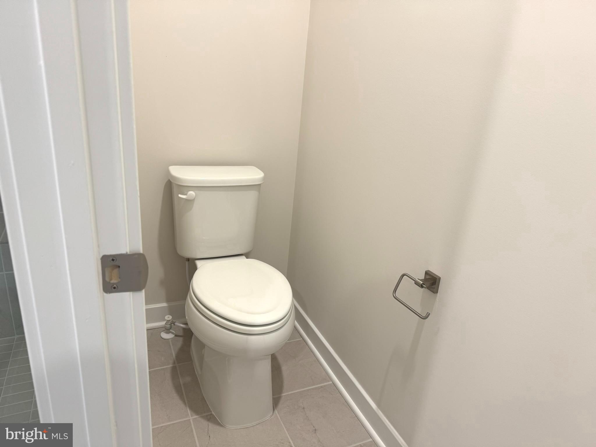 LAKE LINGANORE - Residential Lease