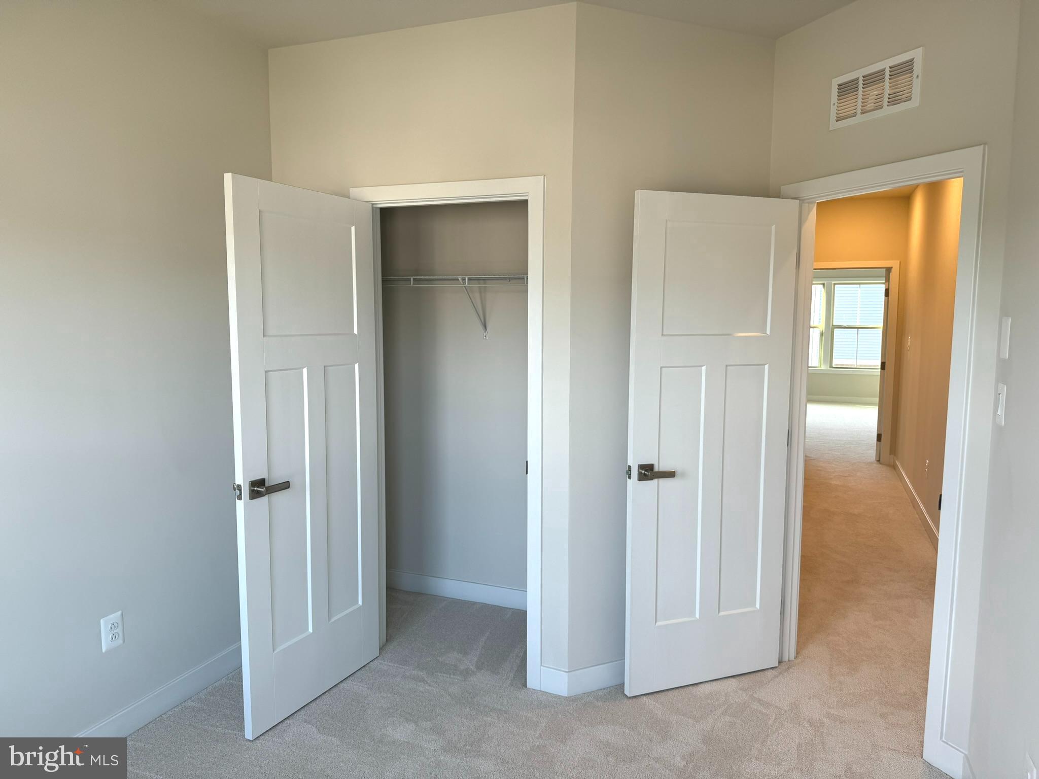 LAKE LINGANORE - Residential Lease