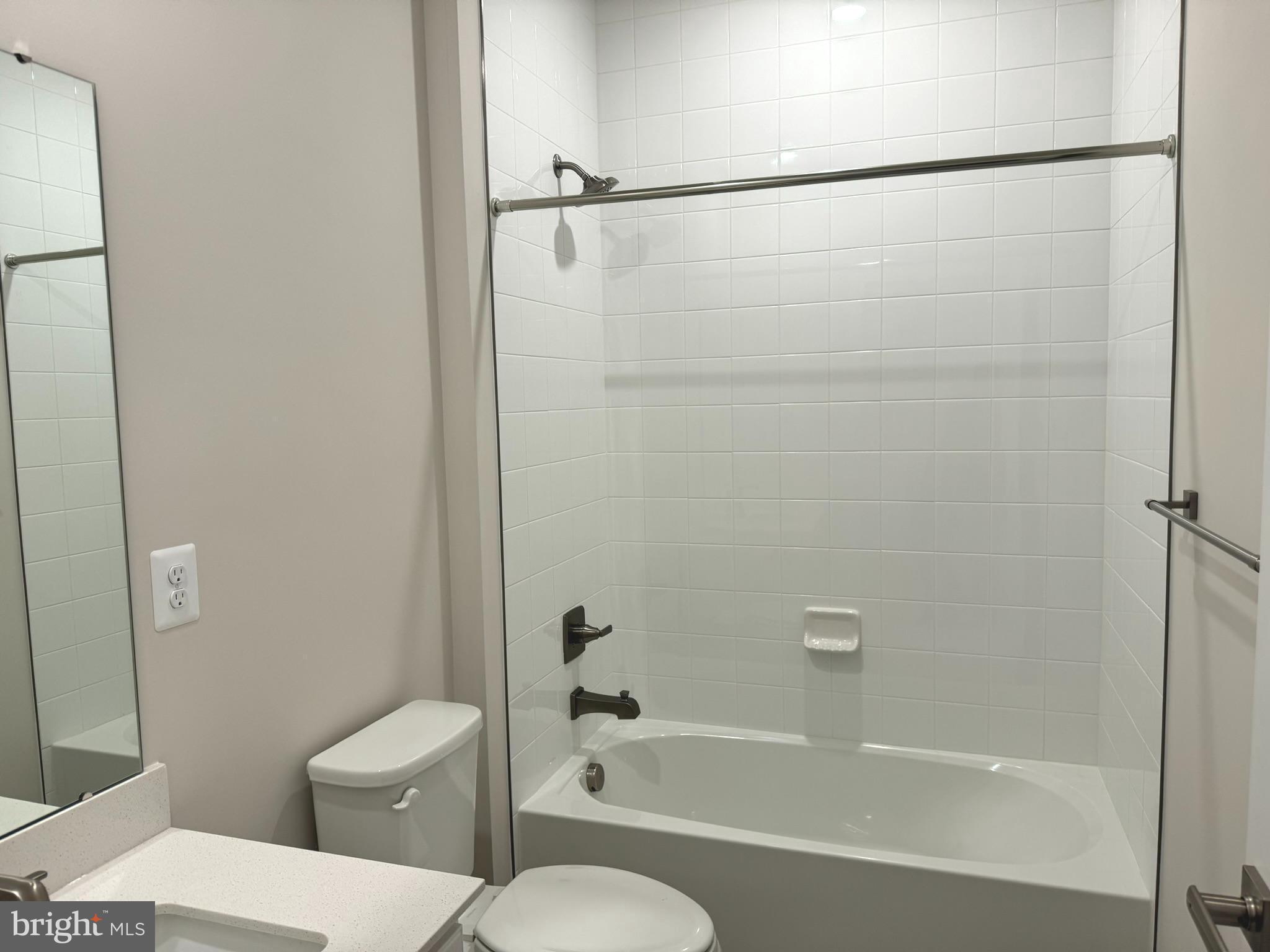 LAKE LINGANORE - Residential Lease