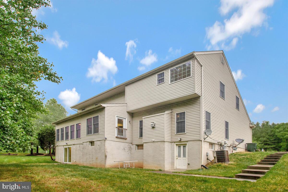 LYONSWOOD - Residential Lease