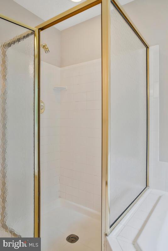 LYONSWOOD - Residential Lease