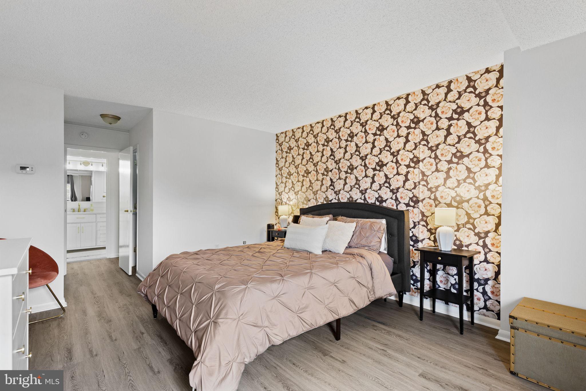 WASHINGTON SQ - Residential Lease