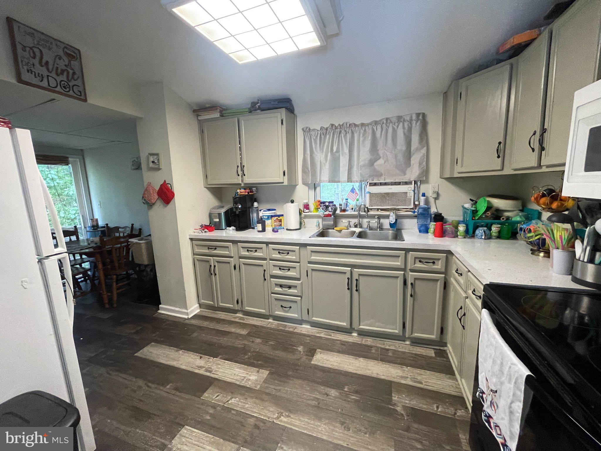 GLENWOOD FOREST - Residential