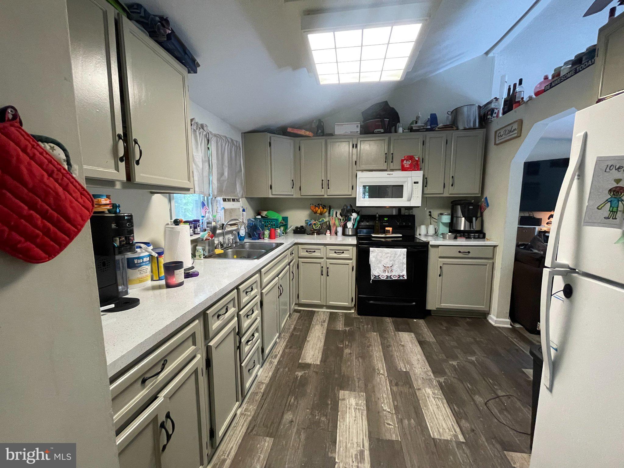 GLENWOOD FOREST - Residential