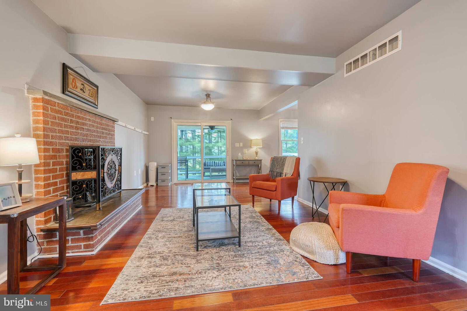 FOLLY FARMS - Residential