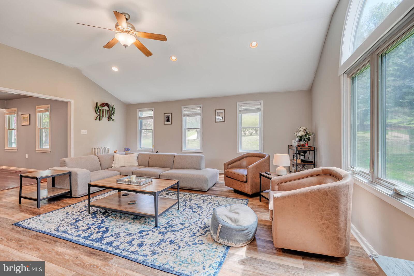 FOLLY FARMS - Residential