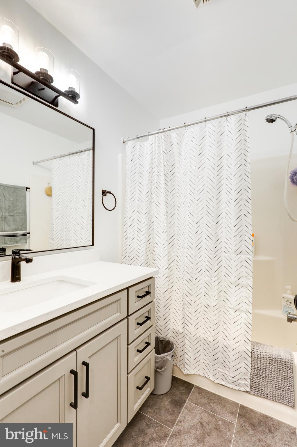 ASHLEA VILLAGE - Residential