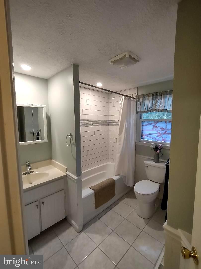 SILVER OAKS - Residential