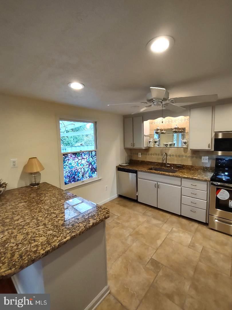 SILVER OAKS - Residential