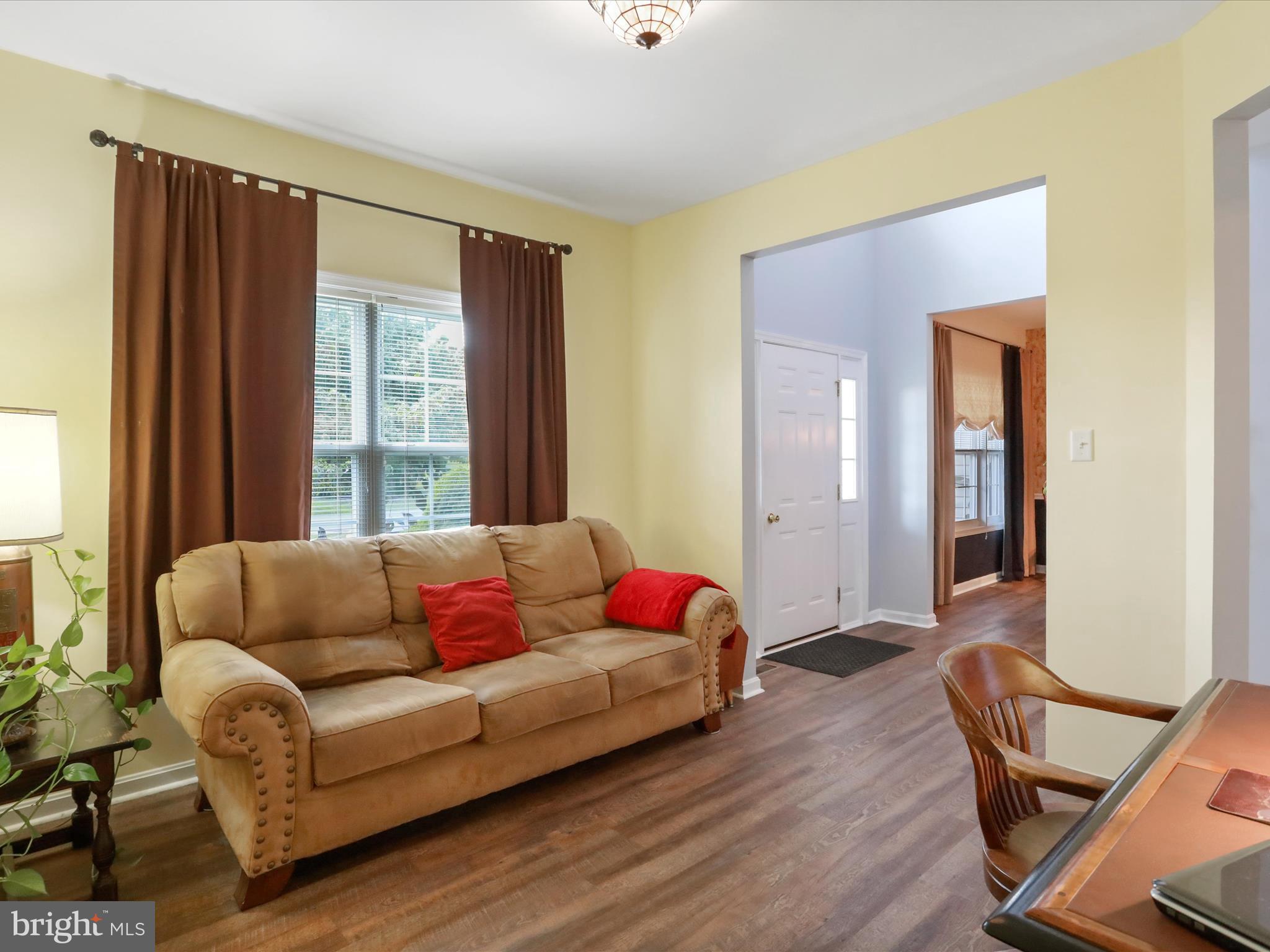 APPLE KNOLLS ESTATES - Residential