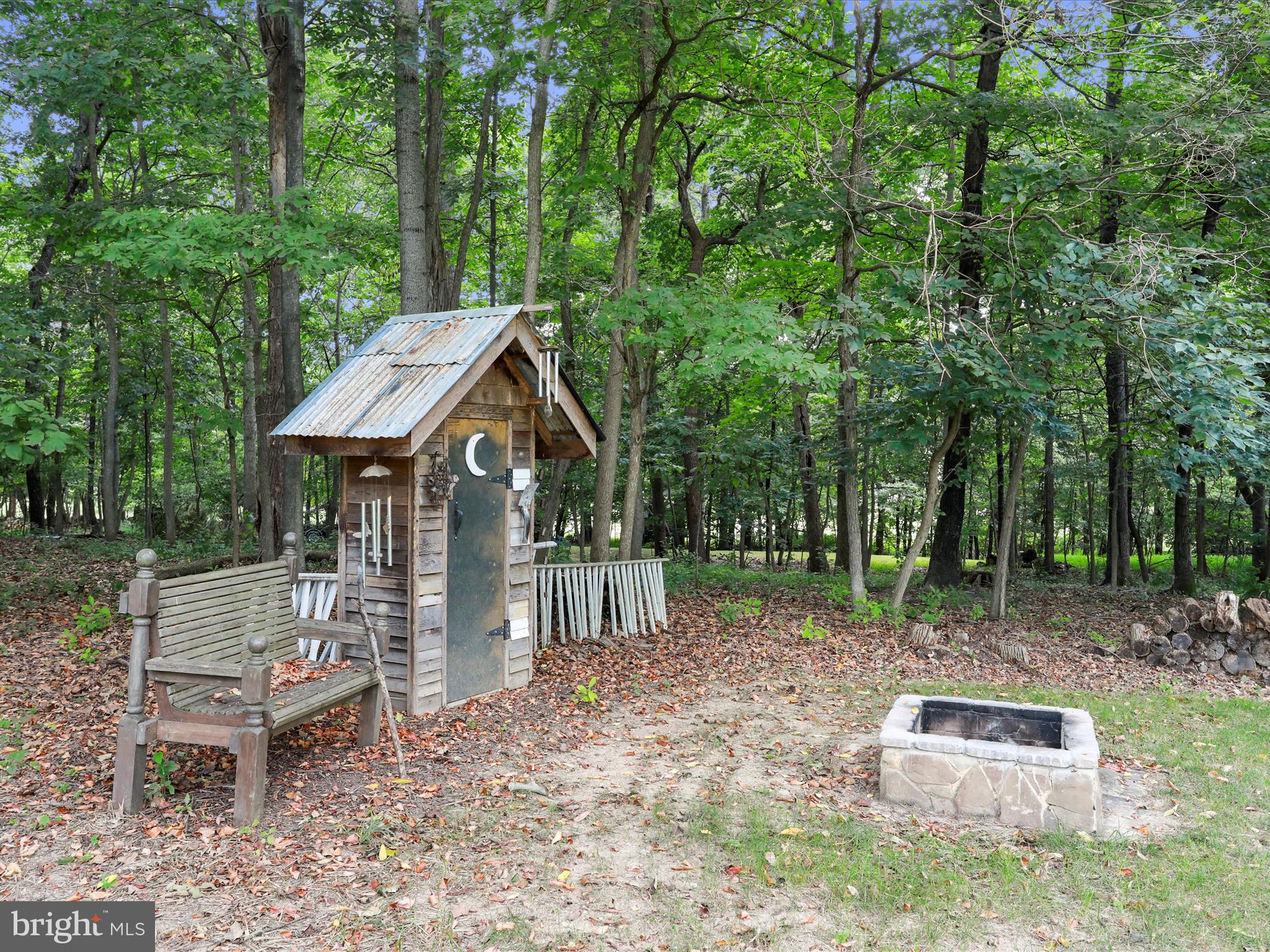 APPLE KNOLLS ESTATES - Residential