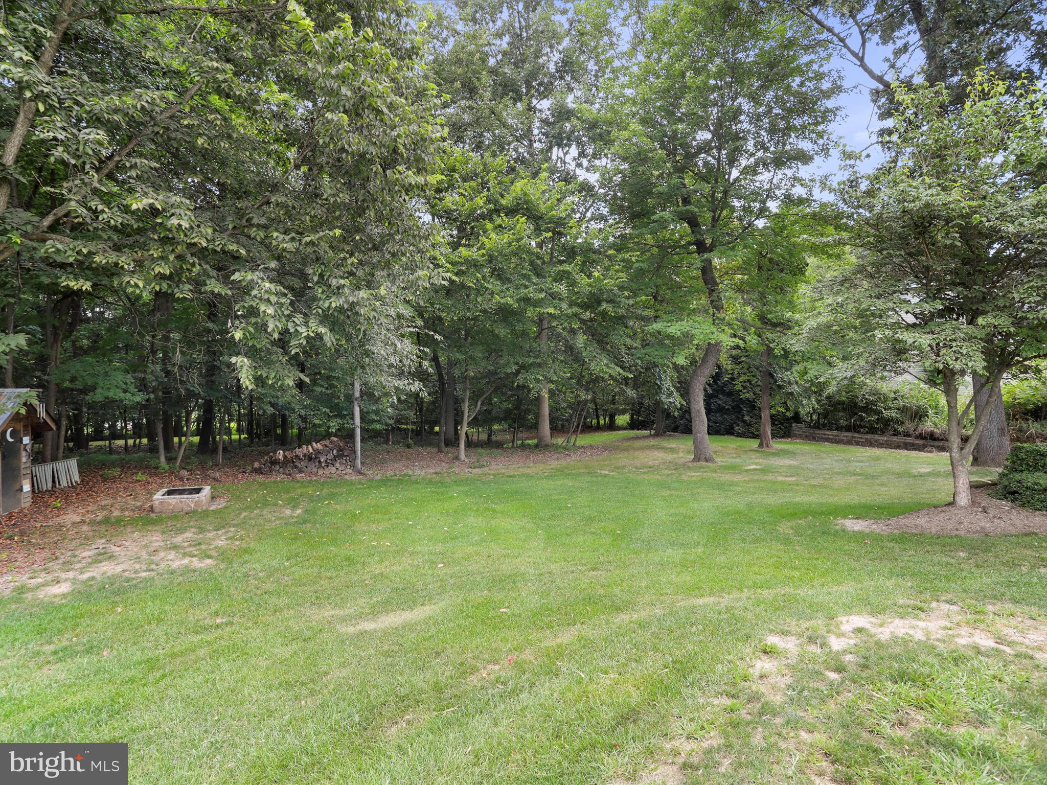 APPLE KNOLLS ESTATES - Residential