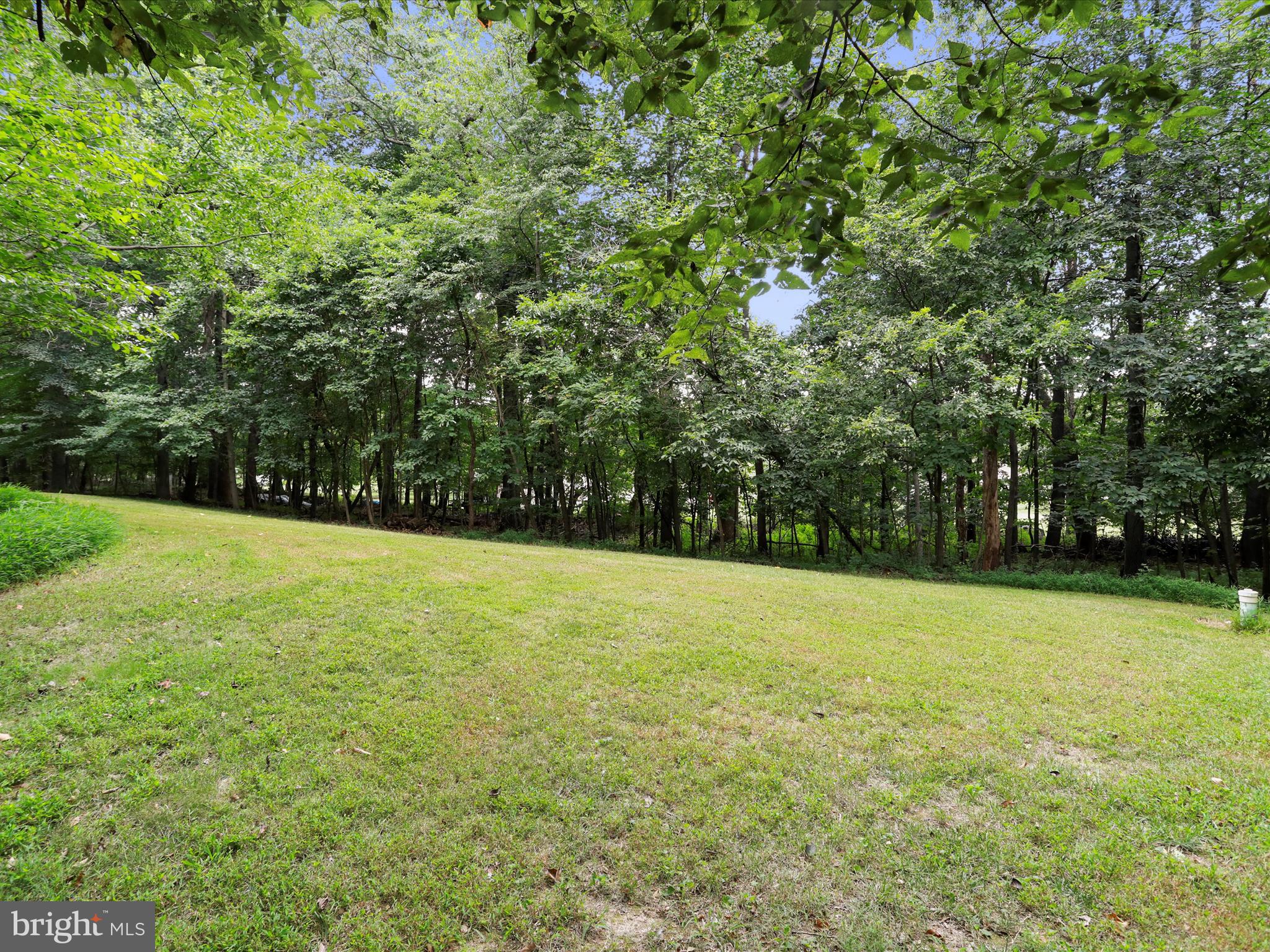 APPLE KNOLLS ESTATES - Residential