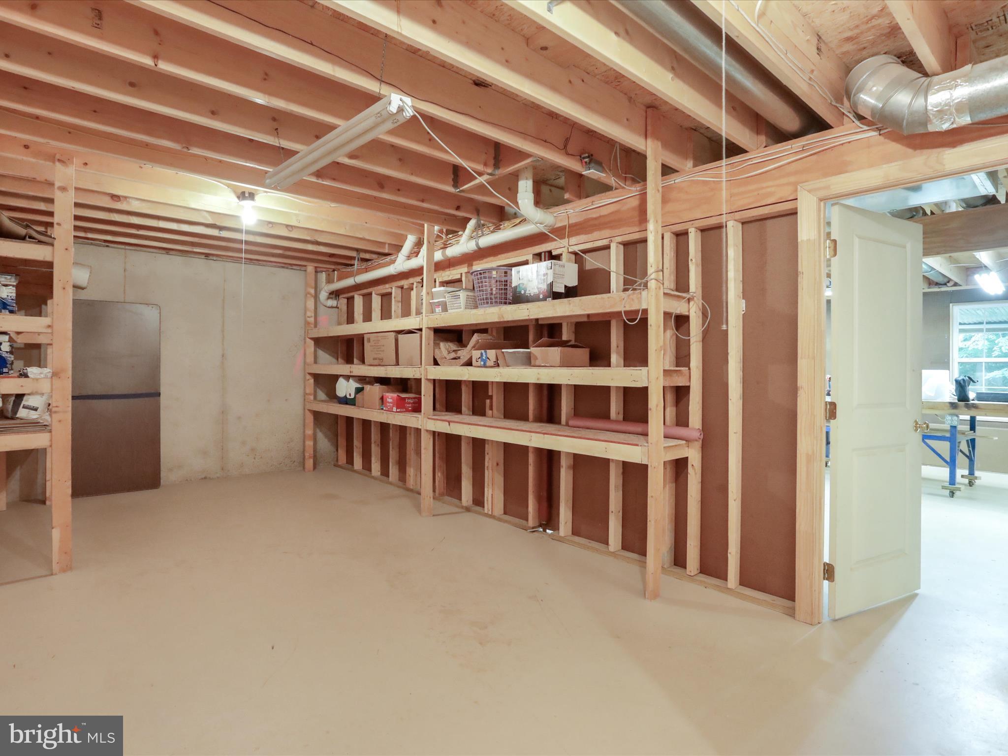 APPLE KNOLLS ESTATES - Residential