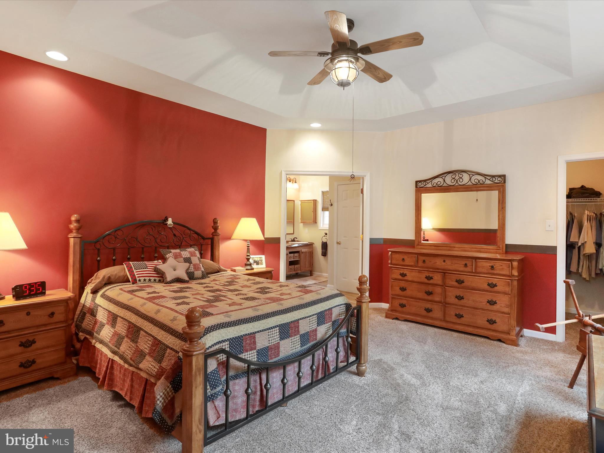 APPLE KNOLLS ESTATES - Residential