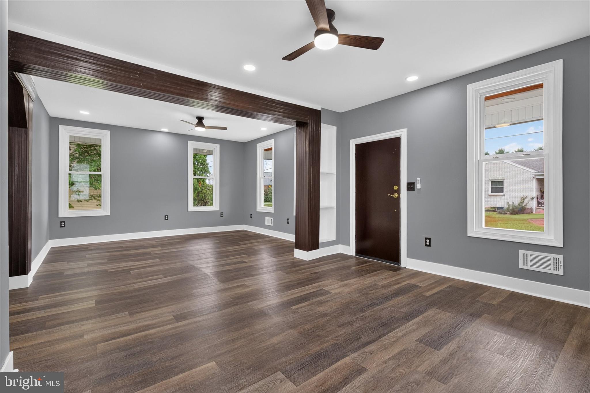 283 N LOCUST POINT ROAD