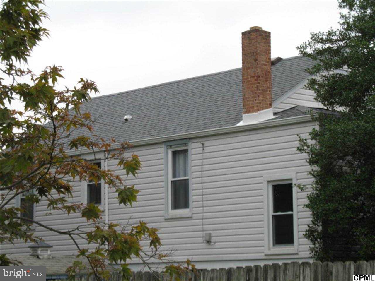HIGH EFFICIENCY GAS FURNACE!!!! Come on over and get cozy. New roof, fresh paint, replacement windows, new flooring throughout, updated kitchen and bathroom, what a bargain! The four season room gives you an almost 270 degree view of the neighborhood. Located within the Borough, this home is within walking distance to parks, restaurants, post office, movie theater. . agent related to seller.