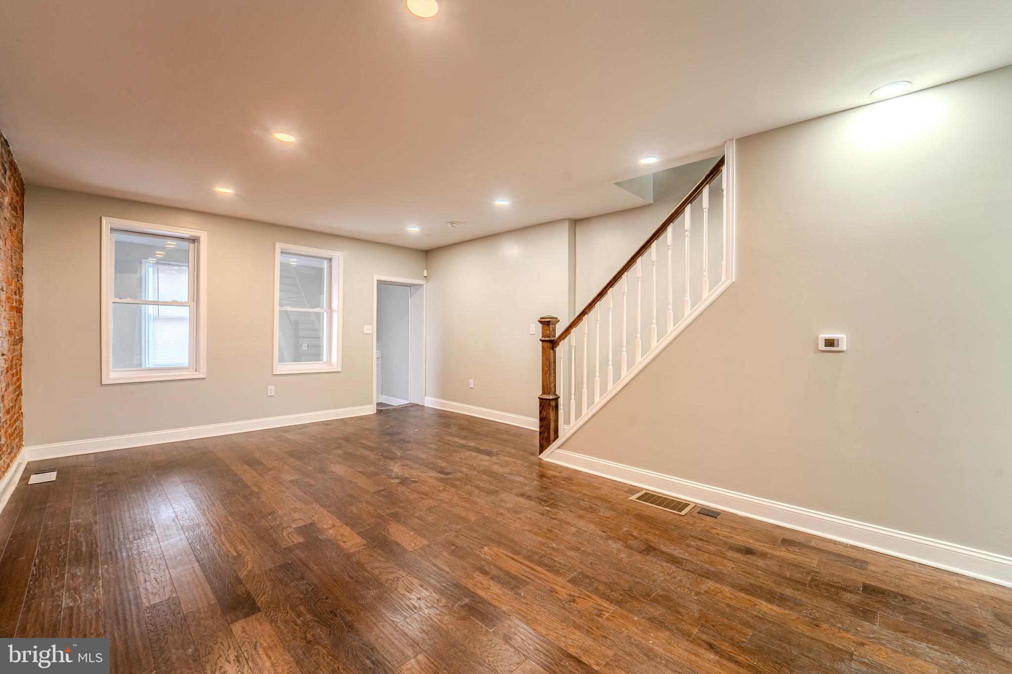 PHILADELPHIA (WEST) - Residential
