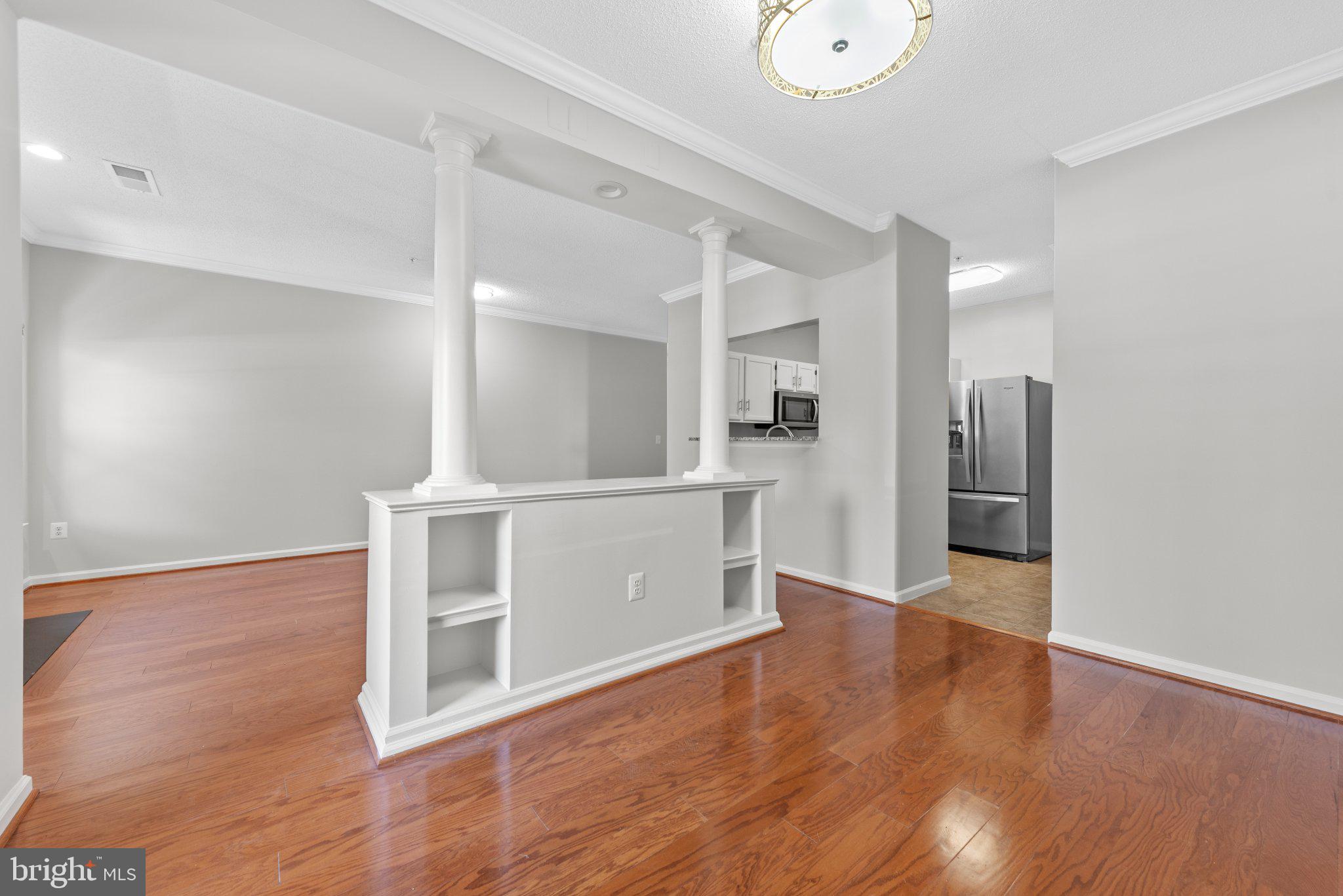 OAK PARK CONDO - Residential