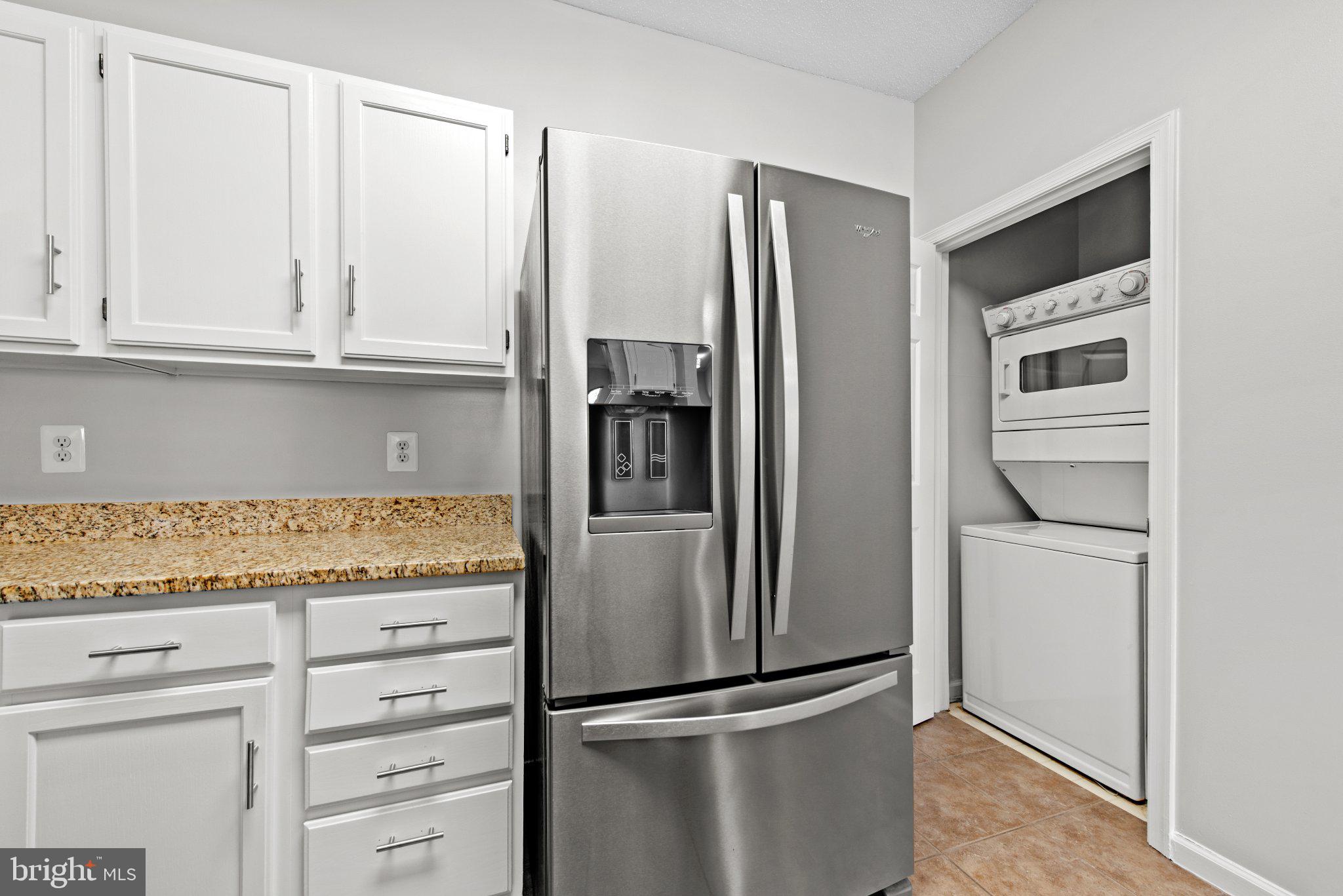 OAK PARK CONDO - Residential