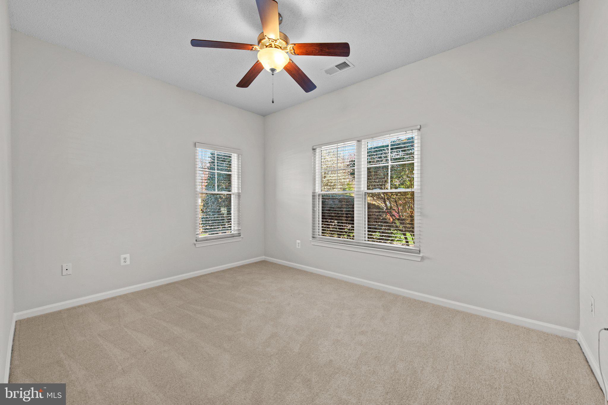 OAK PARK CONDO - Residential