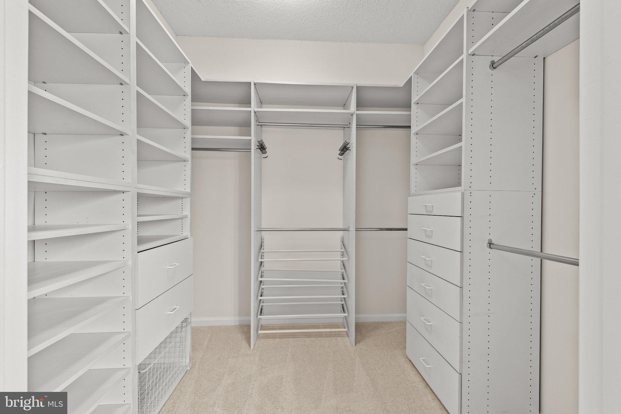 OAK PARK CONDO - Residential