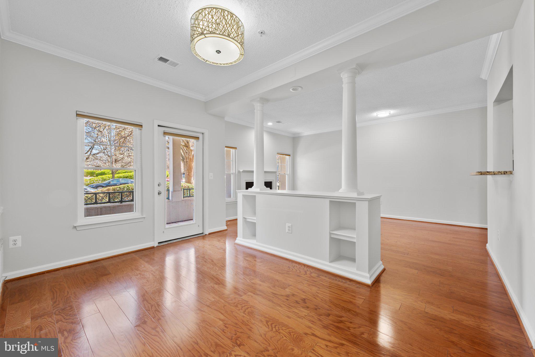 OAK PARK CONDO - Residential