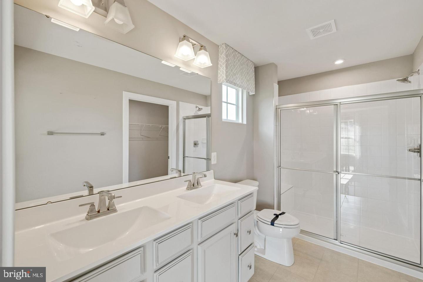 CARDINAL POINTE - Residential