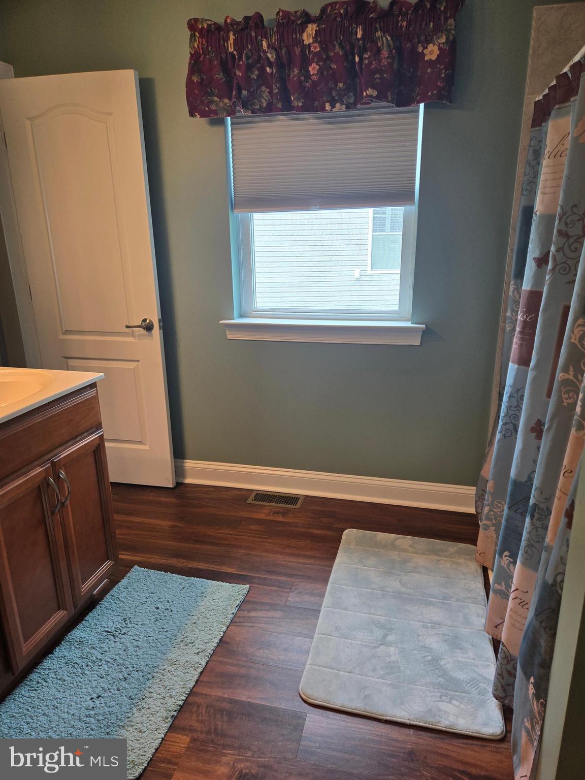 COURSEYS POINT - Residential