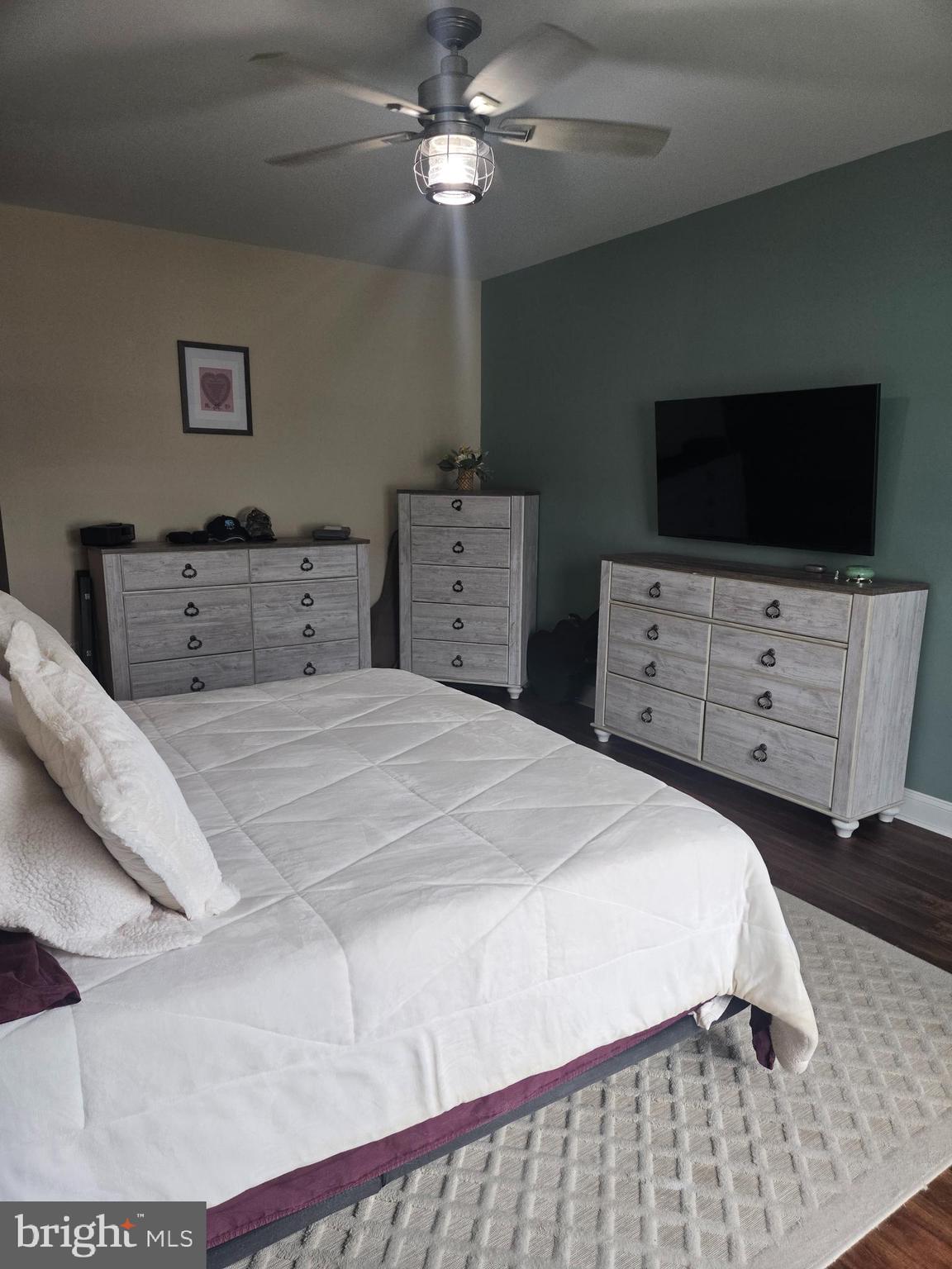 COURSEYS POINT - Residential
