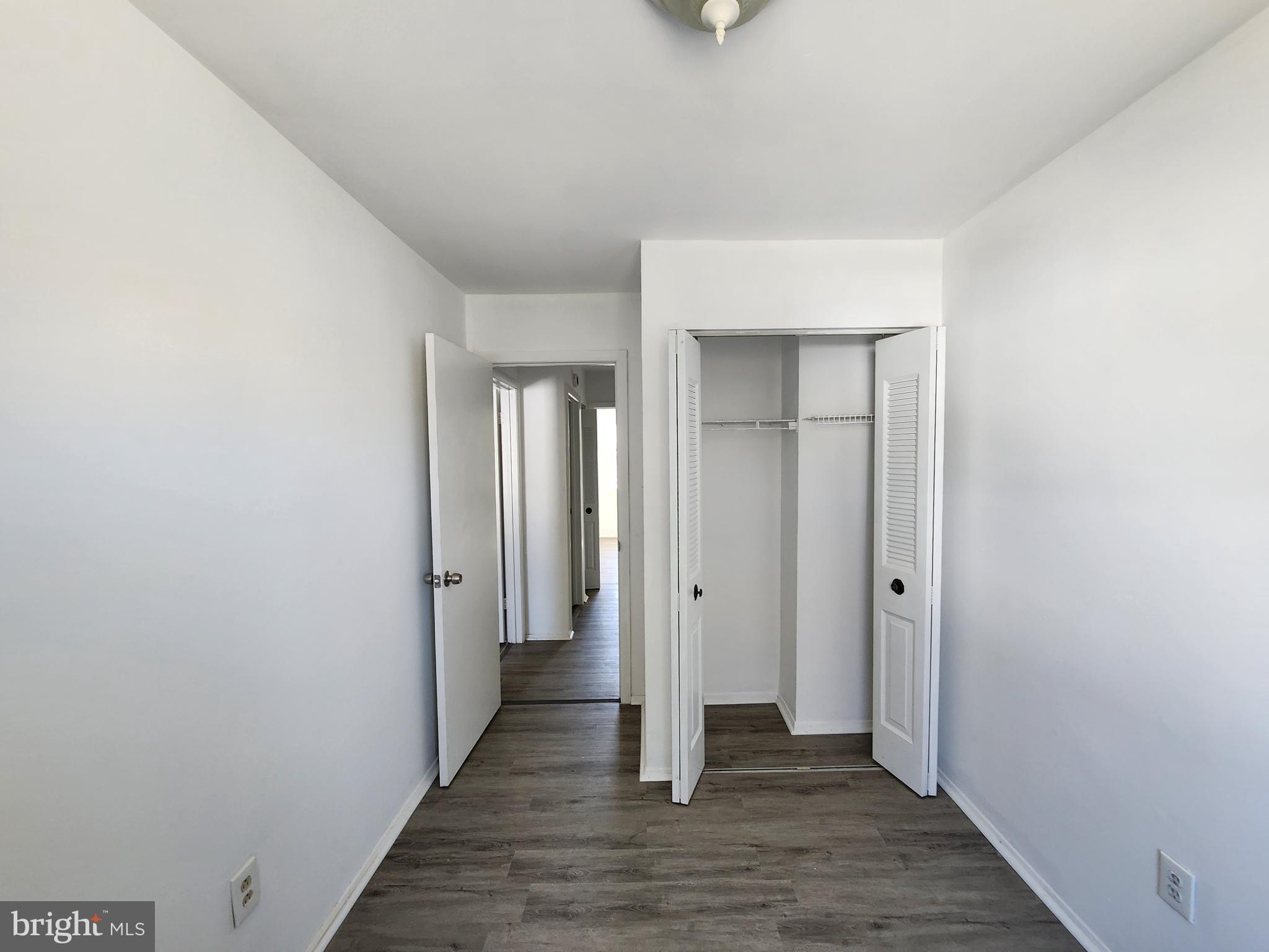 JOHNSTON SQUARE - Residential