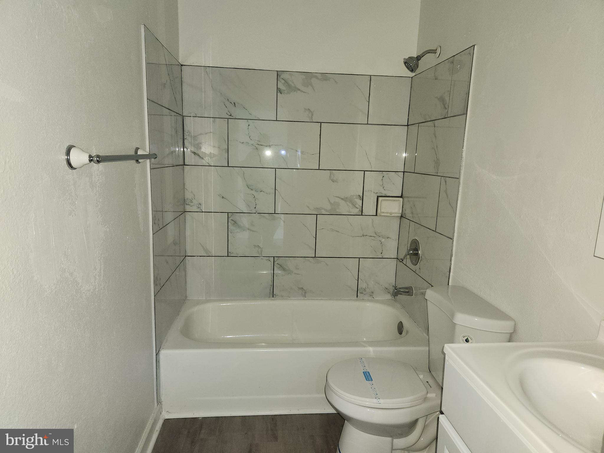 JOHNSTON SQUARE - Residential