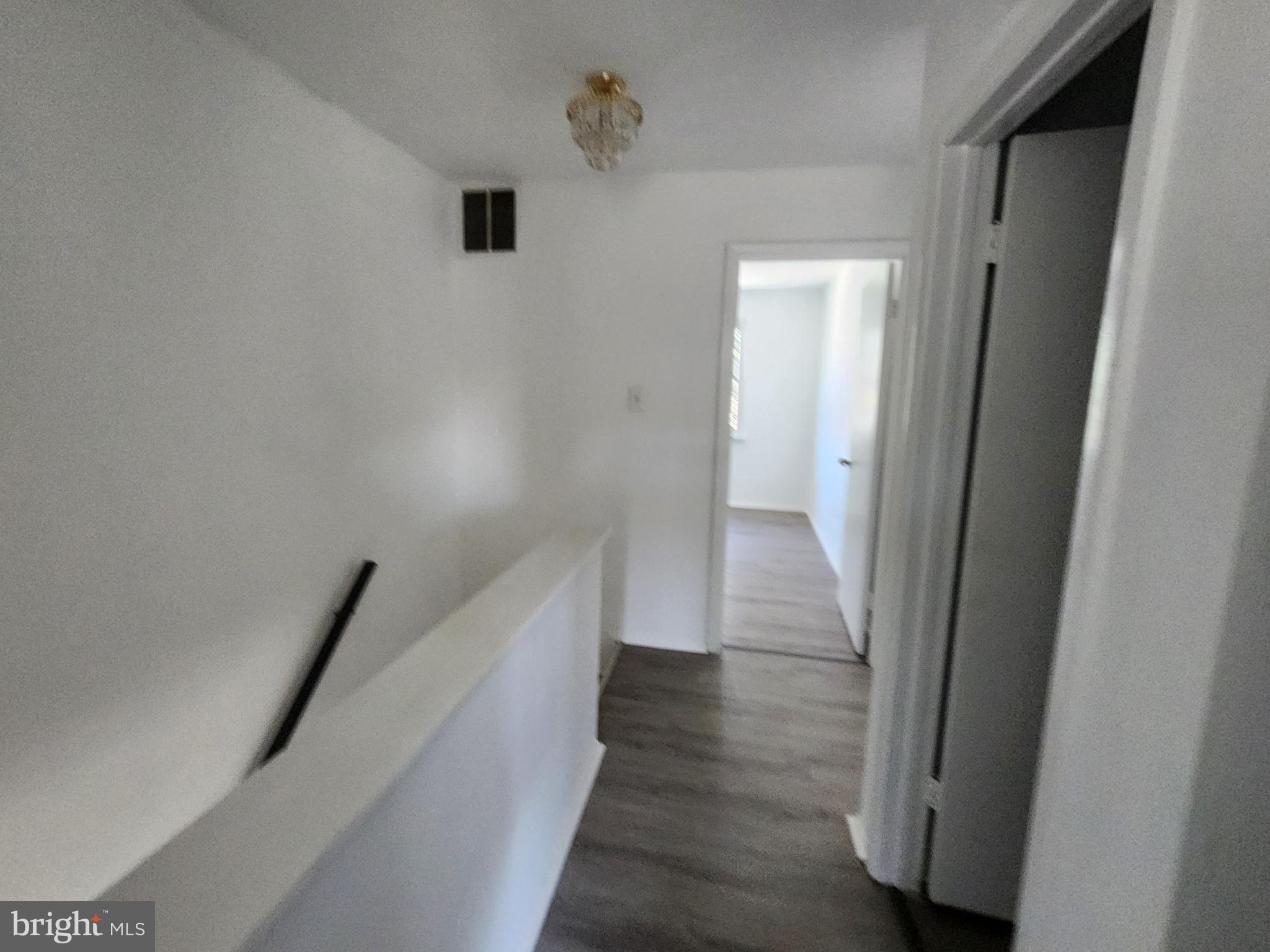 JOHNSTON SQUARE - Residential