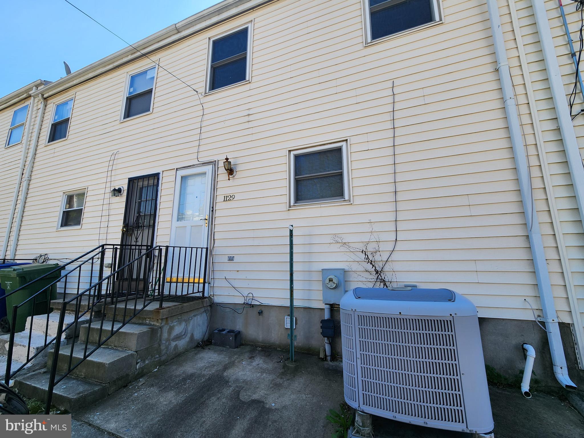 JOHNSTON SQUARE - Residential